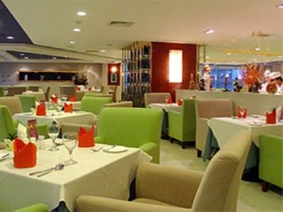 Regal Plaza2