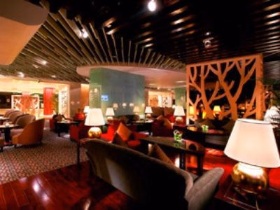 Howard Johnson Plaza1