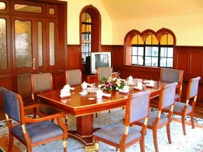 Moller Villa1