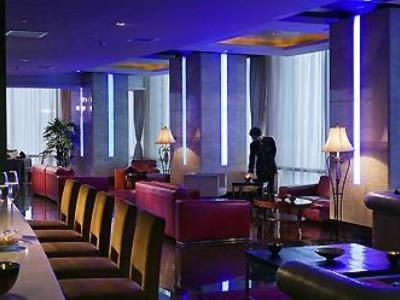 Pullman Shanghai Skyway3