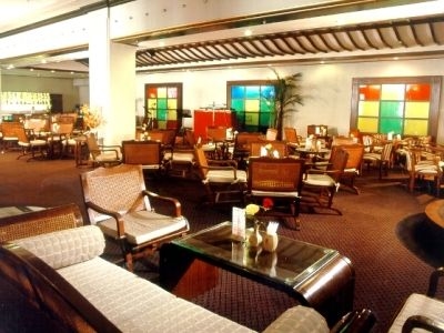 Gloria Plaza2