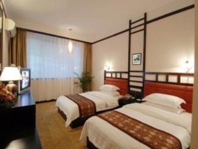 Yangshuo Huanting Holiday Inn3