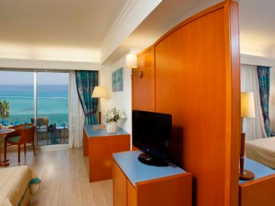 Sunrise Beach Hotel3