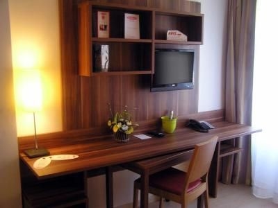 Residhome Bures La Guyonnerie3
