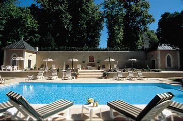 Chateau De Divonne3