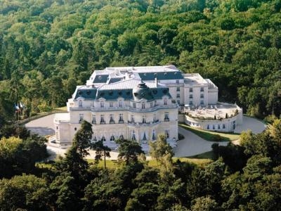 Tiara Chateau Mont Royal Chantilly0