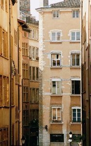 Cour Des Loges2