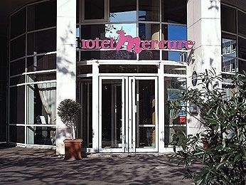 Mercure Charpennes2