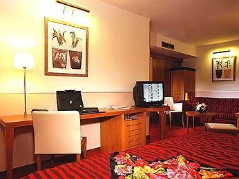 Mercure Plaza Republique4