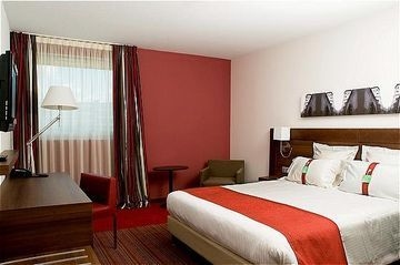 Holiday Inn1