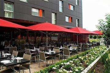 Holiday Inn3