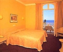 Hotel Ambassador2