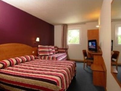 Inter-Hotel Costieres4