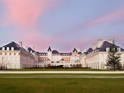 Dream Castle Hotel At Disneyland Paris0