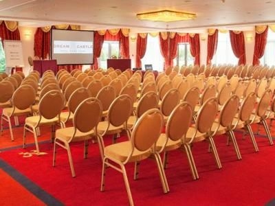 Dream Castle Hotel At Disneyland Paris3