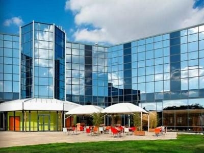 Radisson Blu Charles De Gaulle Airport1