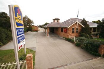 Best Western Plus All Settlers Motor Inn3