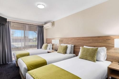 ควอลิตี้ อินน์ แคริเอจ เฮาส์ (Quality Inn Carriage House)4
