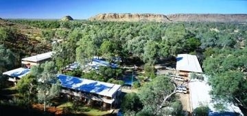 Heavitree Gap Outback Lodge1