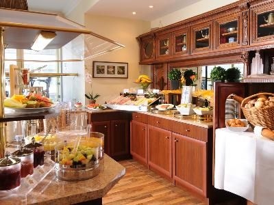 Azimut Berlin Kurfuerstendamm2