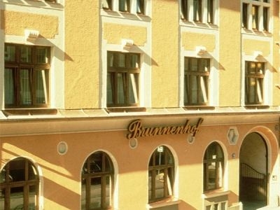 Brunnenhof0