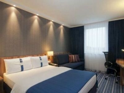 Holiday Inn Express Neukirchen0