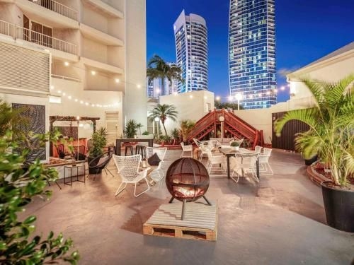 โนโวเทล เซิร์ฟเฟอร์ พาราไดซ์ (Novotel Surfers Paradise)1