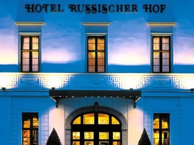 B. W. Premier Grand Russischer Hof0
