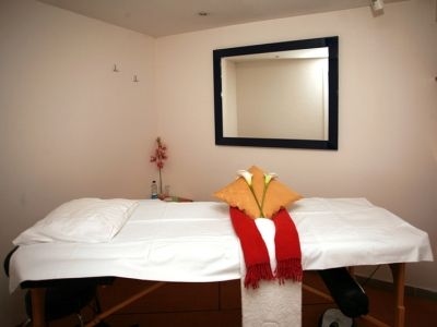 Regency Suite2