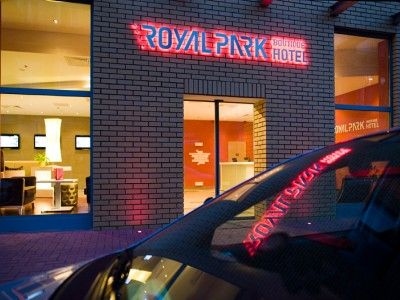 Royal Park2