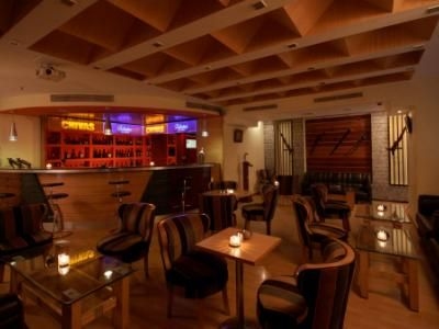 Golden Tulip4