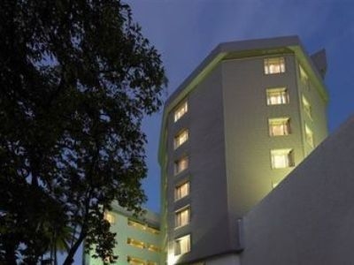 Royal Orchid Ramada (C)0