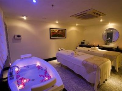 Radisson Blu (T)4