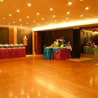Royal Plaza3