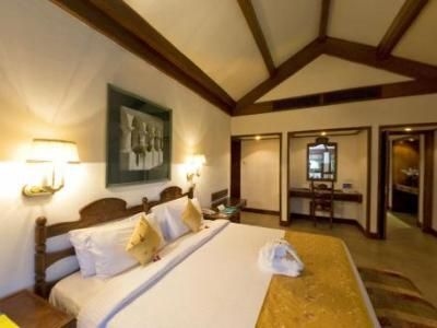 Fort Aguada Beach Resort (C)4