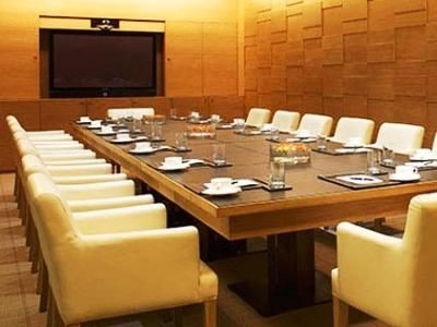 Oberoi Gurgaon (T)1