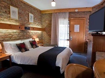 โรงแรมเดอะเซ็ตเทิลเมนต์ ฮีสทอริก (The Settlement Historic Hotel)4