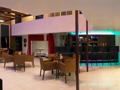 Royal Orchid Golden Suites (T)4