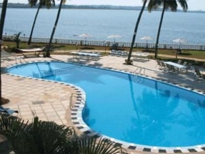 Dolphin Bay1