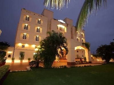 Paras Mahal (C)0