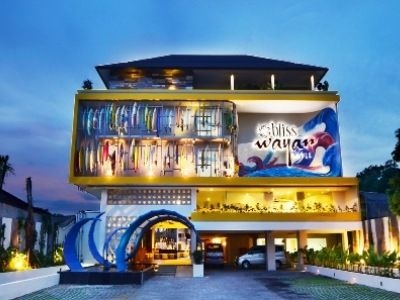 Bliss Surfer Hotel0