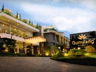 Gumilang Regency Hotel1