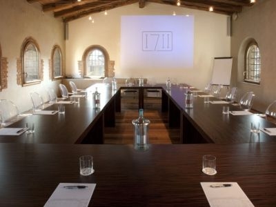 1711 Contrada Resort And Spa2