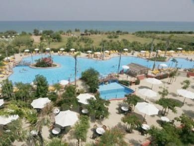 Fiesta Athenee Palace2