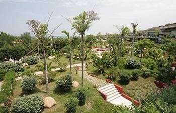 Fiesta Athenee Palace3
