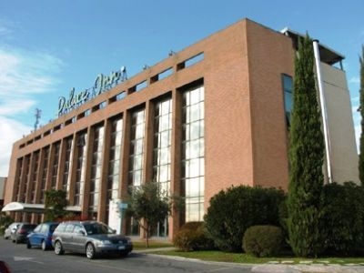 Palace Inn0