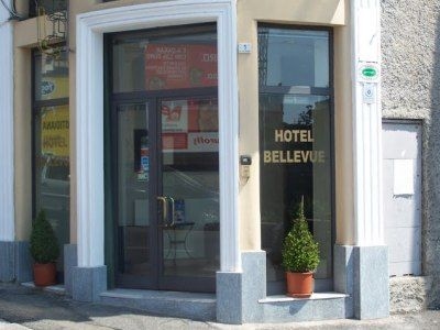 Bellevue (Shower)0