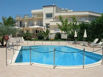 Villa Daphne0