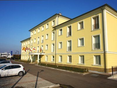 Maranello Palace0