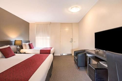 คอมฟอร์ต อินน์ เวสเทิร์น (Comfort Inn Western)4